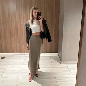 Meet your Posher, Melanie